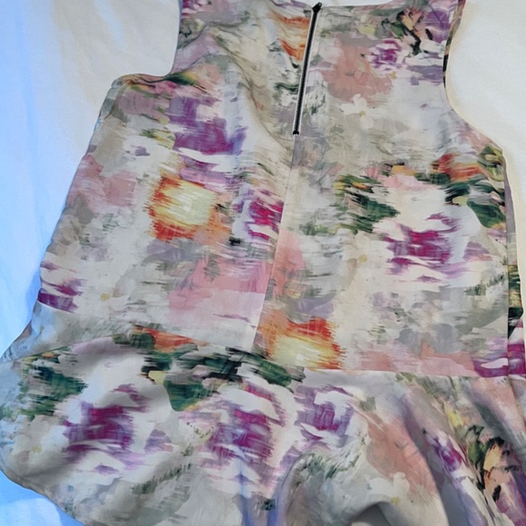 H&M sleeveless peplum top - size Small - Picture 4 of 4